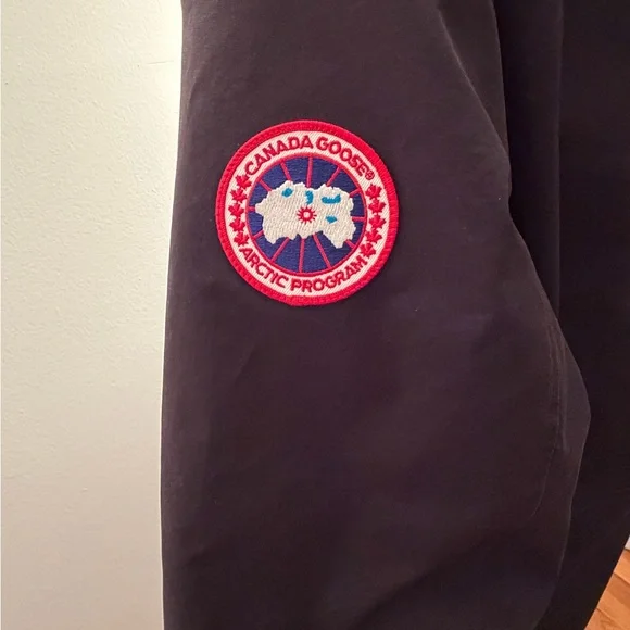 Canada Goose Men's Black Parka - Picture 5 of 9
